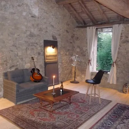Le Manoir Roussines